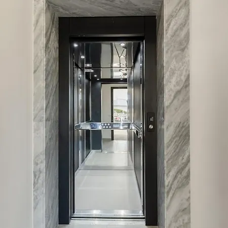 Apartment Go With The Flow , Chic